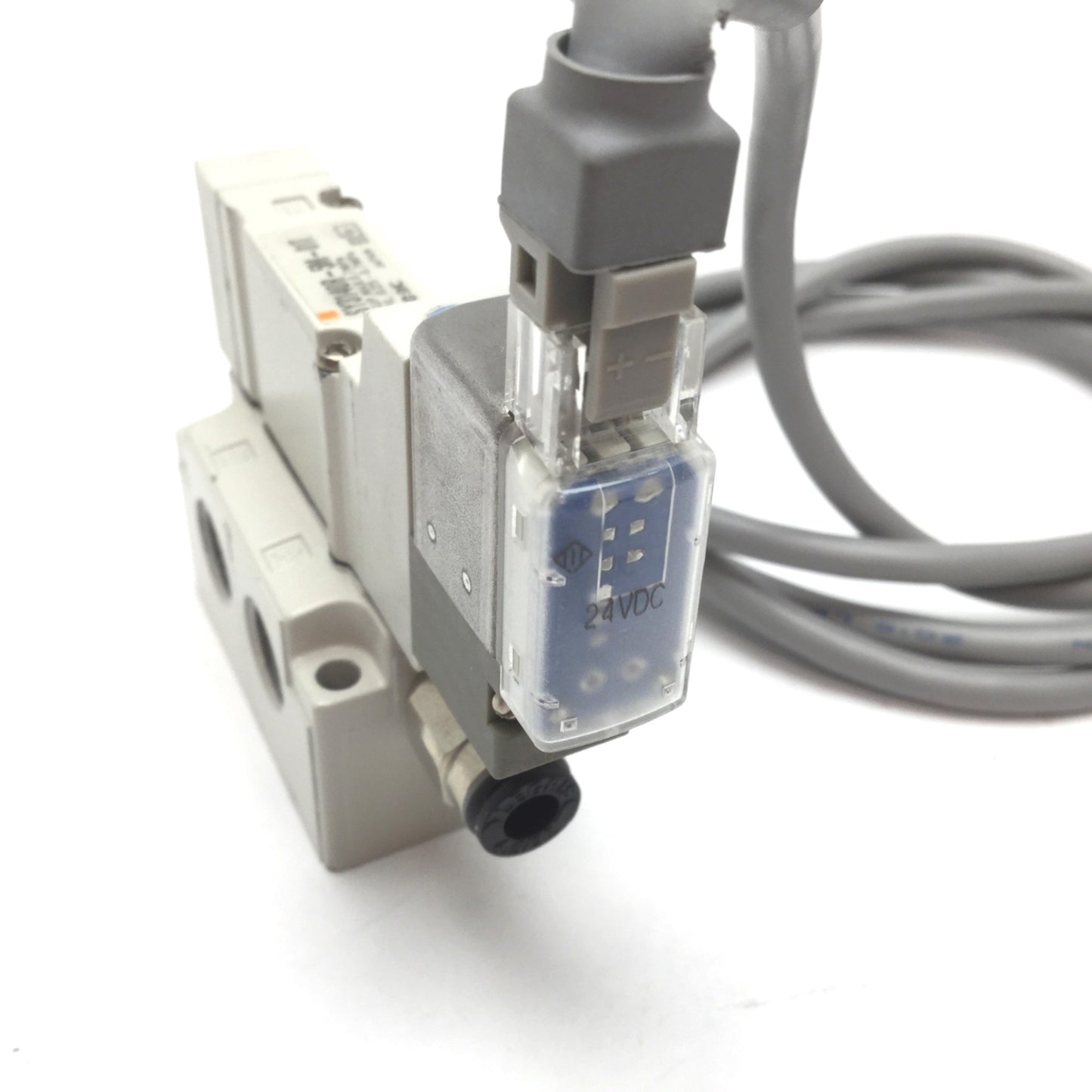 Used SMC SY3140R-5M-01T Solenoid Pilot Valve, 2-Position 5-Port, 24VDC 1/8" NPT 10-32