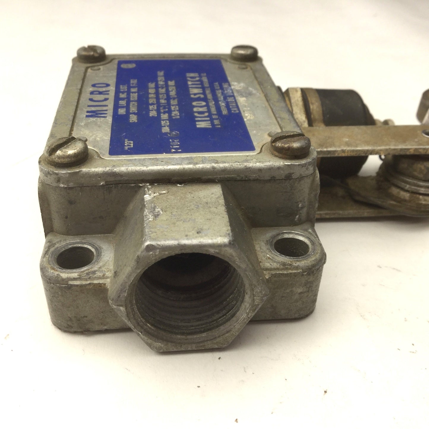 Used Micro Switch BAF1-2RN2 Adjustable Roller Limit Lever, SPDT, Side Plunger