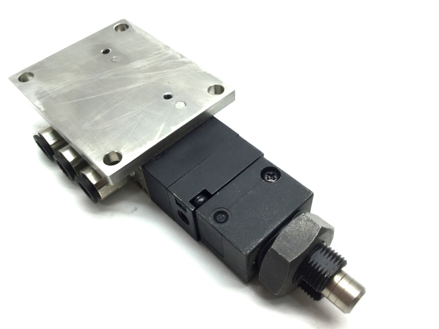 Used SMC NVZM450-N01-05 Push Button Spring Return Pneumatic Valve 2 Pos 5 Port