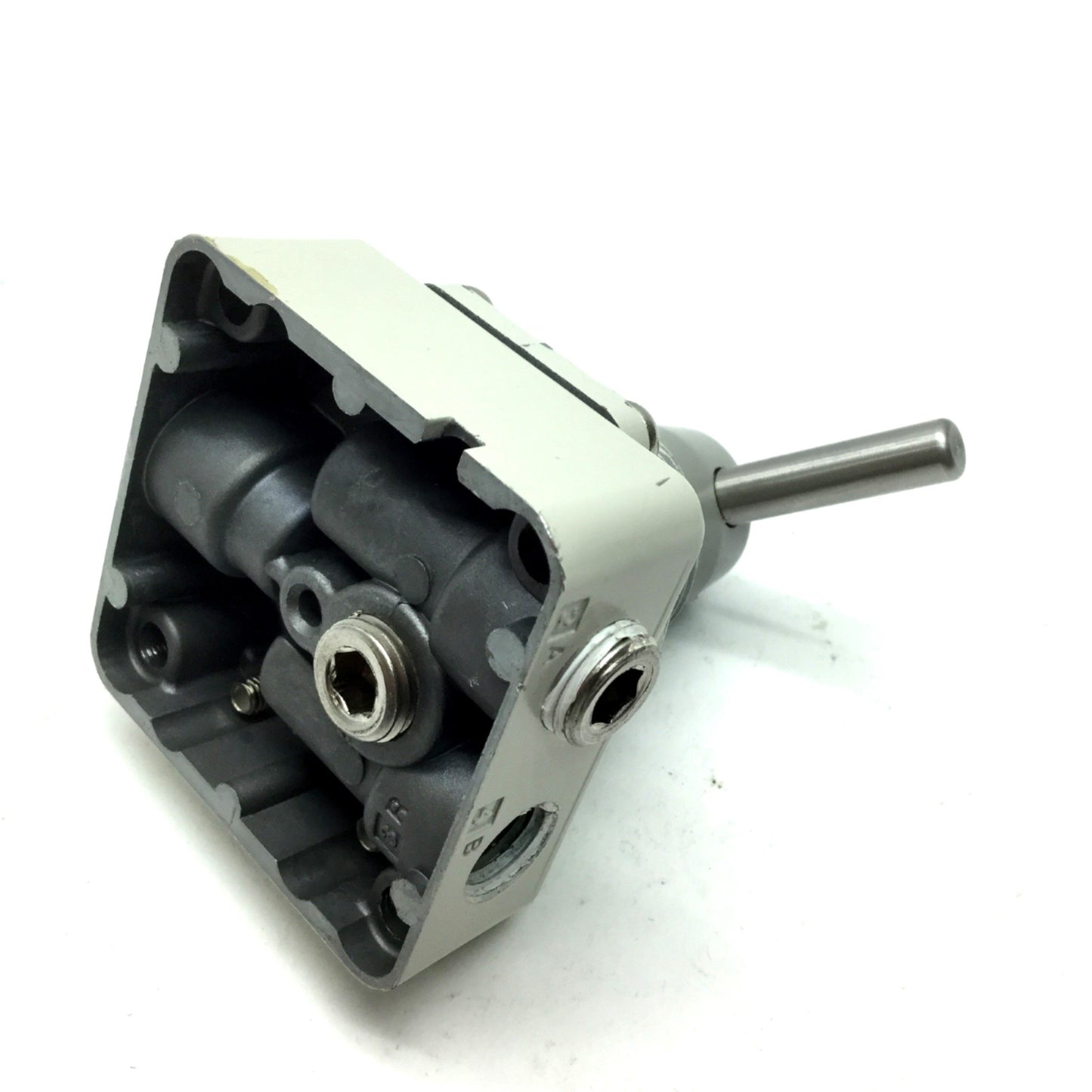Used SMC VH202-N02 Hand Valve 1/4" NPT Max: 145 Psi 2-Pos 4-Port *Missing Handle