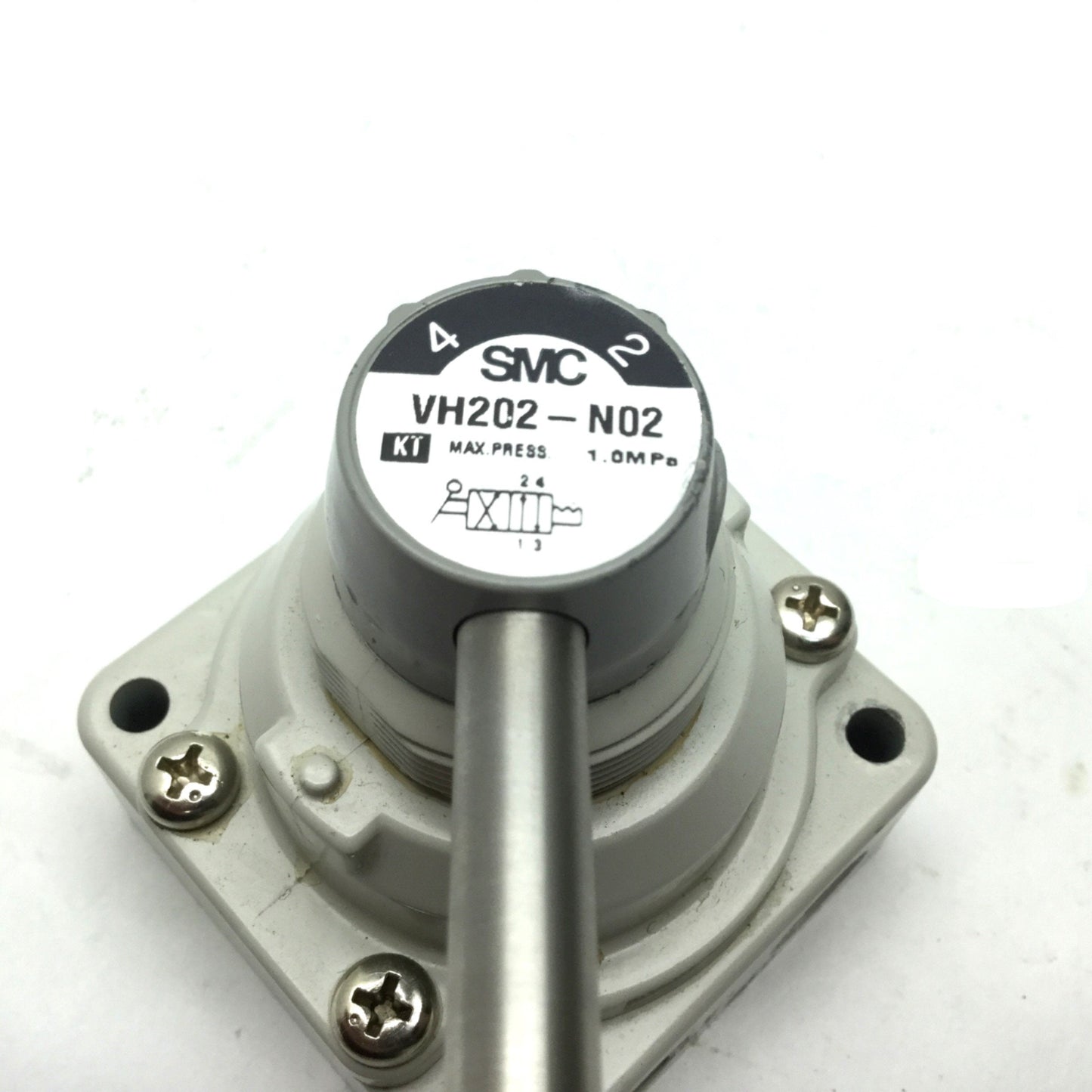 Used SMC VH202-N02 Hand Valve 1/4" NPT Max: 145 Psi, 2-Pos 4-Port *Missing Handle