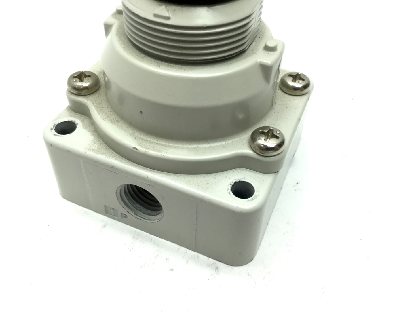 Used SMC VH202-N02 Hand Valve 1/4" NPT Max: 145 Psi, 2-Pos 4-Port