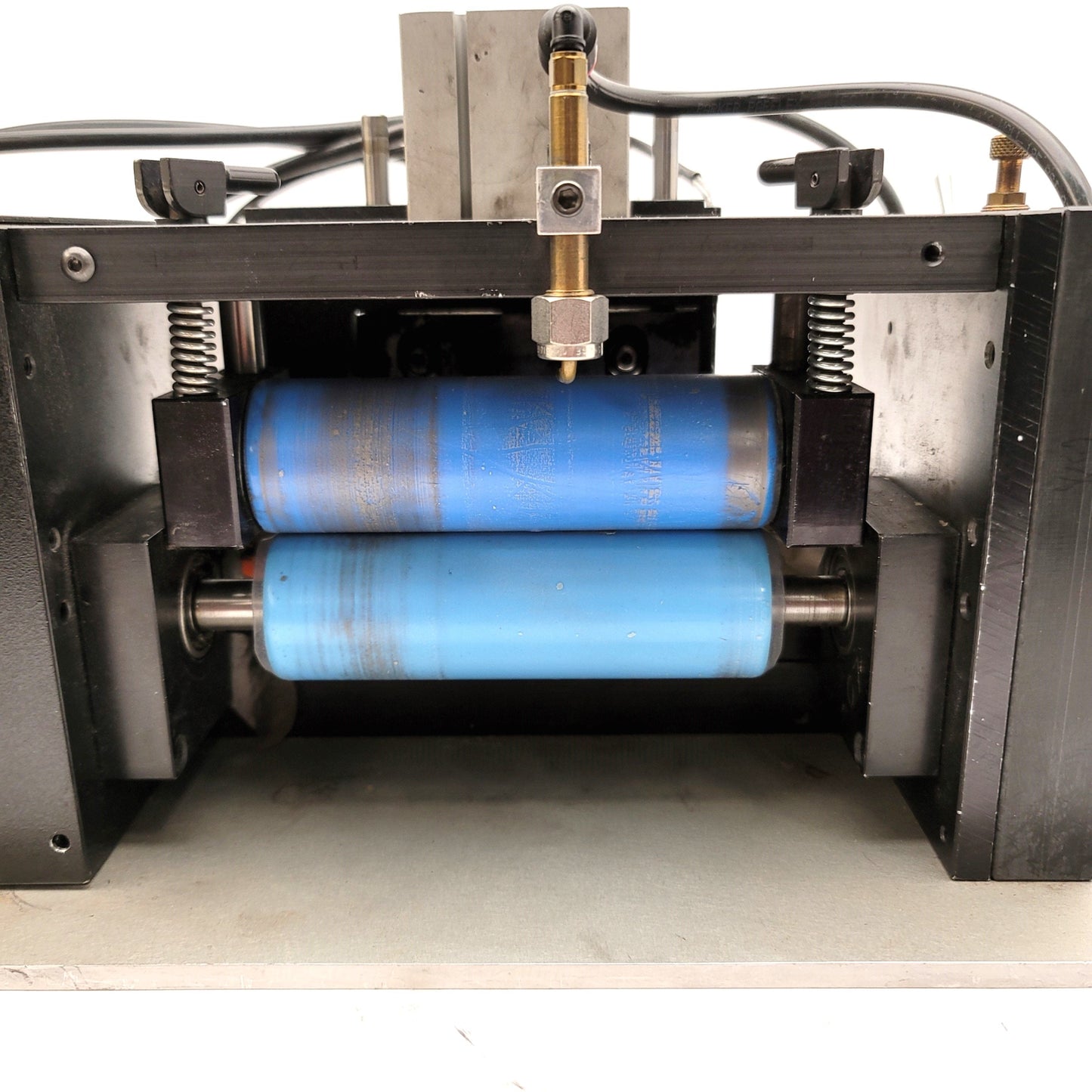 Used AZCO Corp FG110/SP Sur-Size Cut-To-Length Assembly 120VAC, W/Static Neutralizer