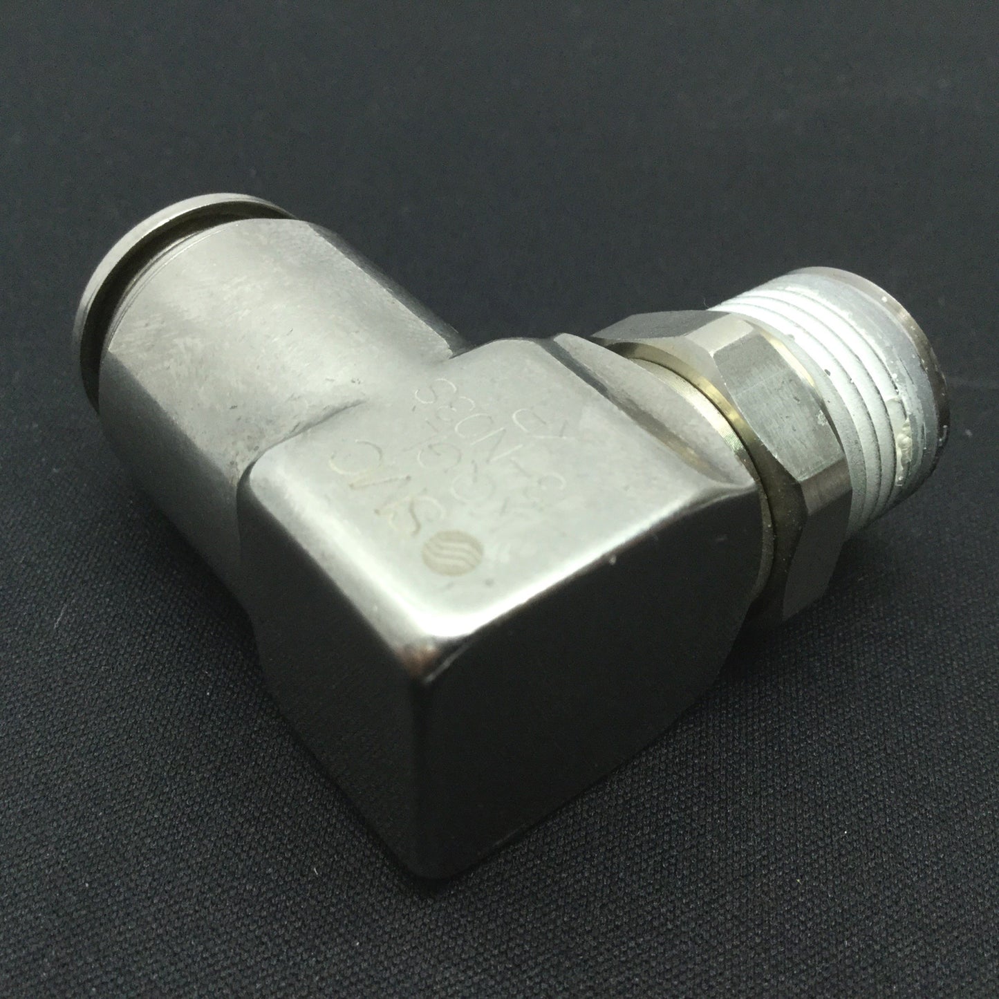 New SMC KQGL13-N03S Male Elbow Fitting, Tube: 1/2" (13mm), 3/8" NPT
