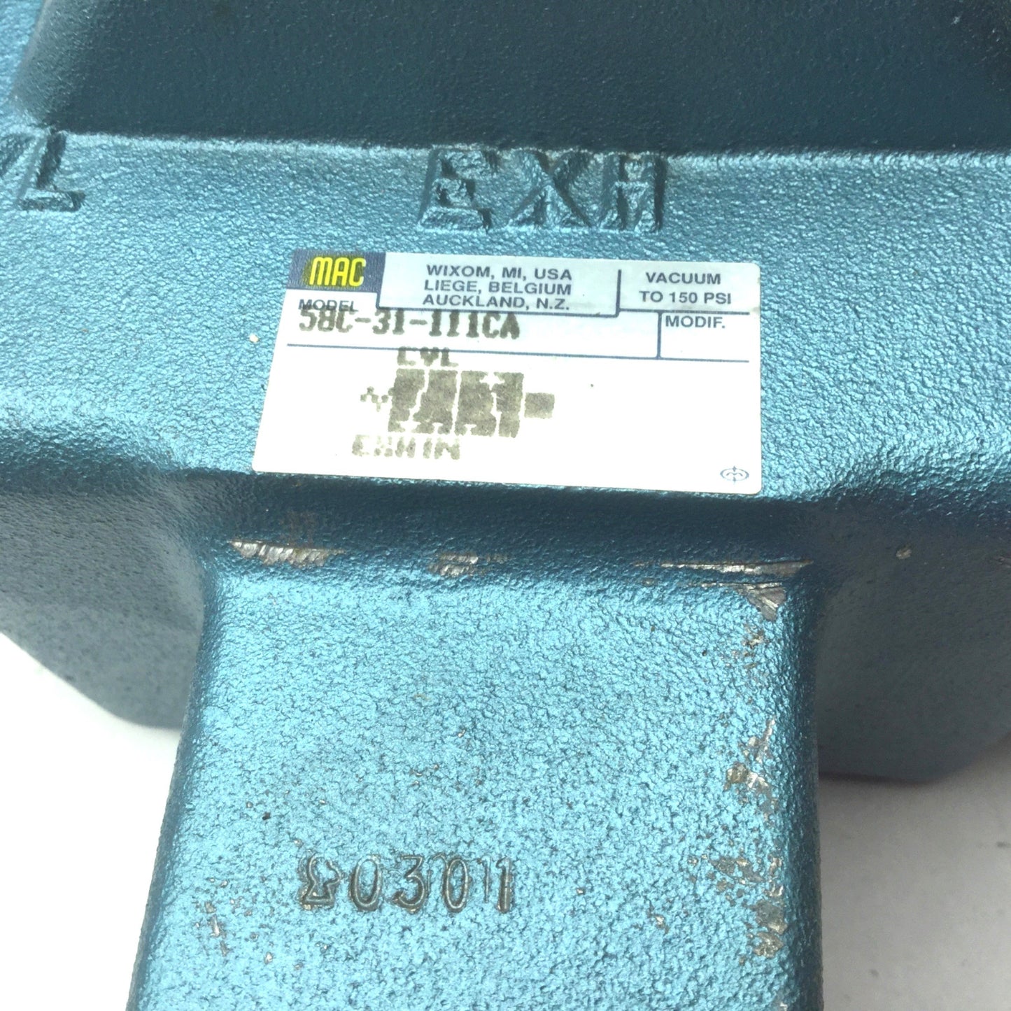 Used Mac 58C-31-111CA Valve Assembly, With 250B-111CAAA, 150 PSI Max, 3-Way Valve