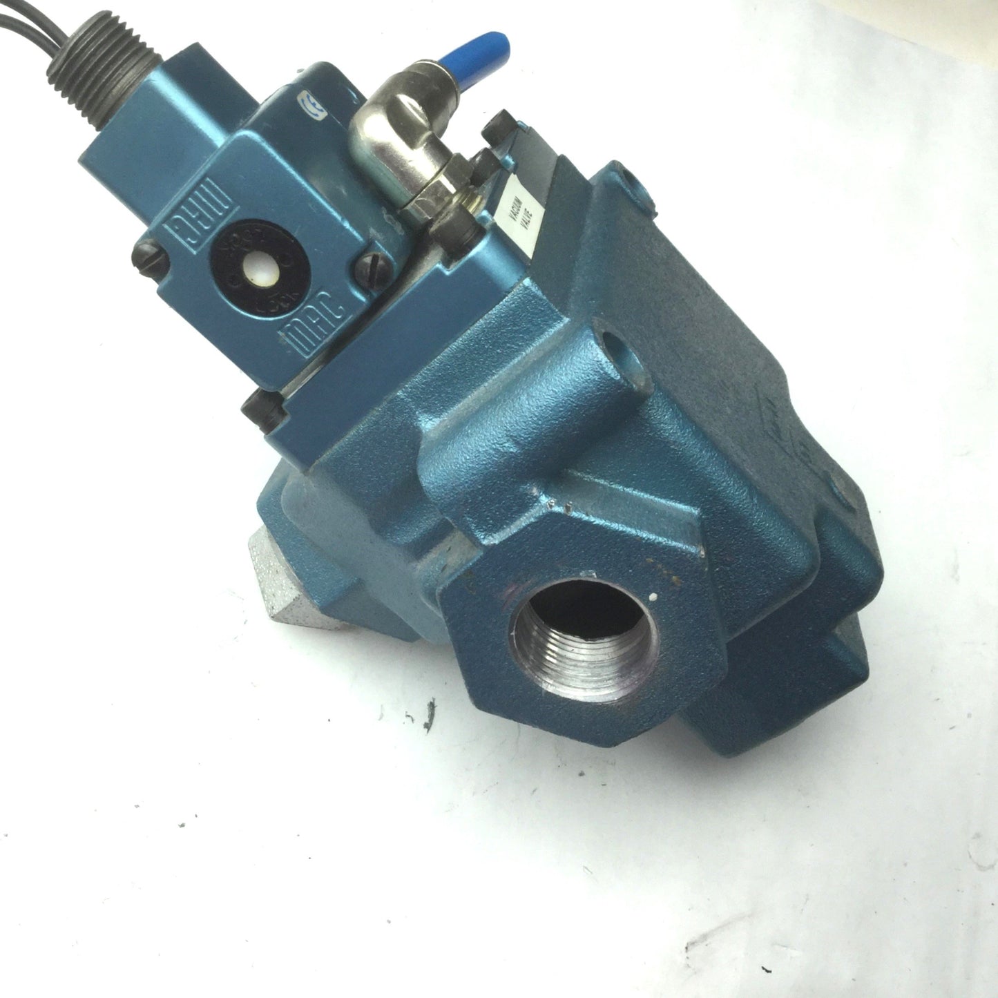 Used Mac 58C-31-111CA Valve Assembly, With 250B-111CAAA, 150 PSI Max, 3-Way Valve
