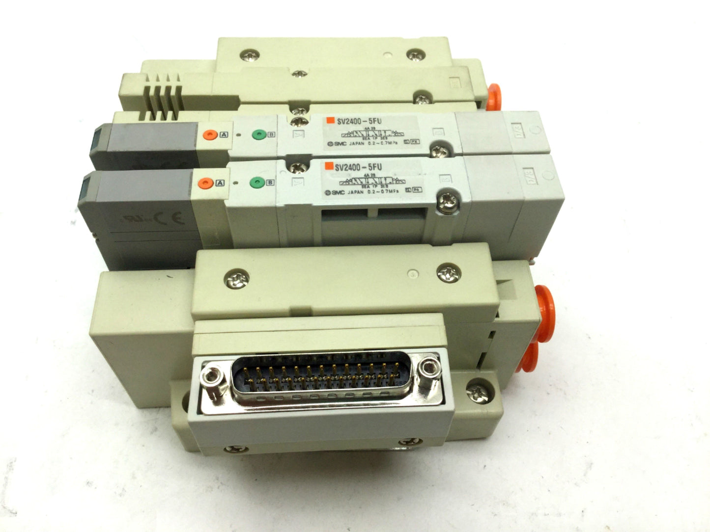 Used SMC Manifold With 2x SV2400-5FU Solenoid Valves, Coil Voltage: 24VDC, 0.2-0.7MPa