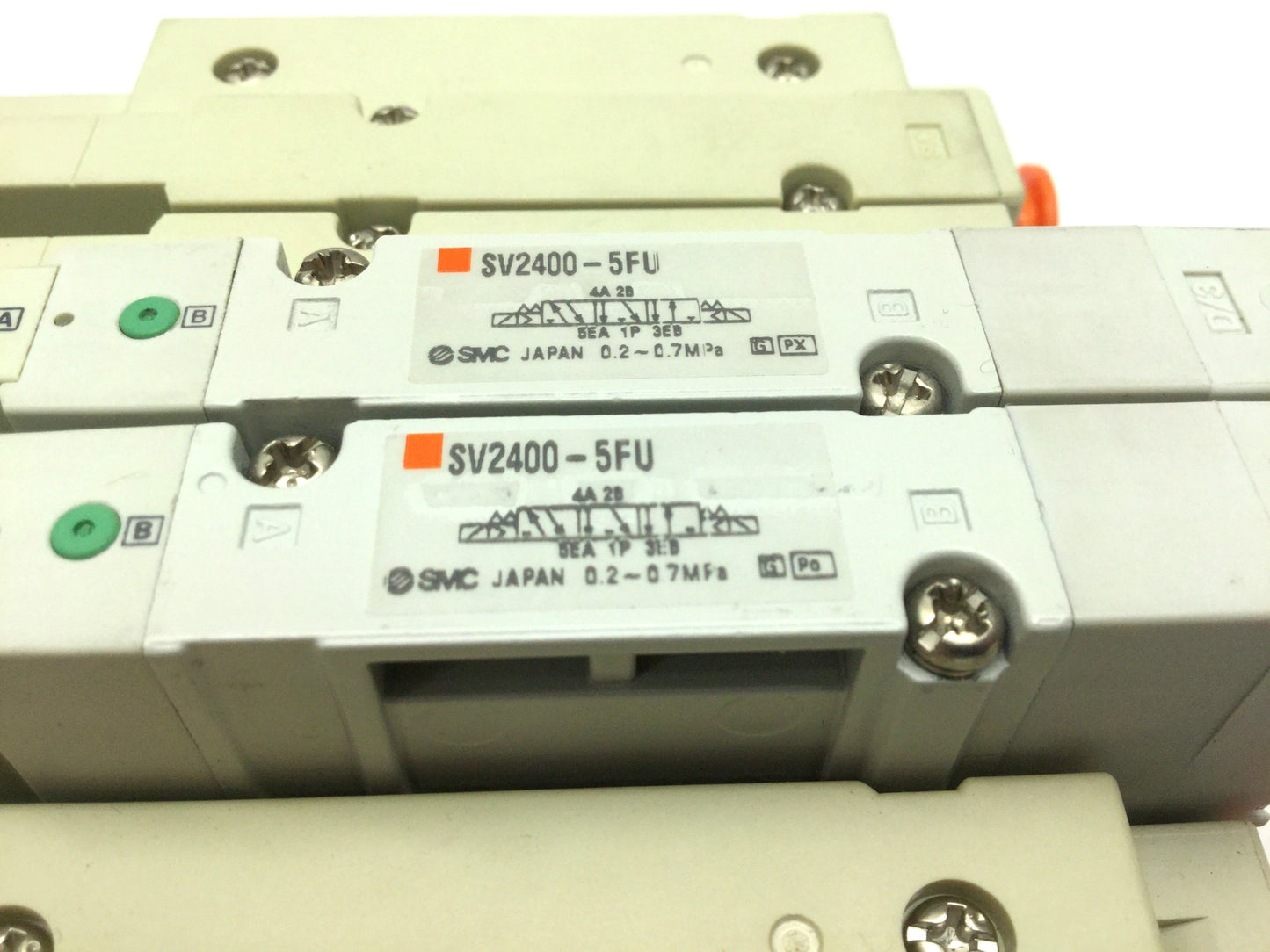 Used SMC Manifold With 2x SV2400-5FU Solenoid Valves, Coil Voltage: 24VDC, 0.2-0.7MPa