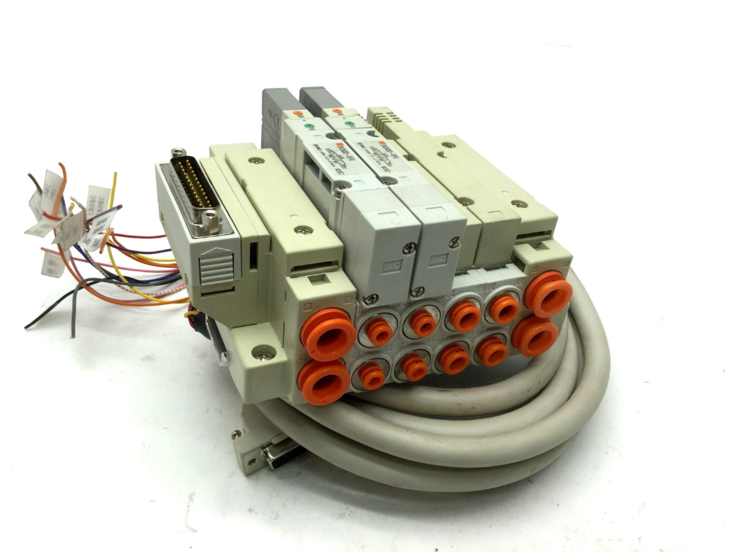 Used SMC Manifold With 2x SV2400-5FU Solenoid Valves, Coil Voltage: 24VDC, 0.2-0.7MPa