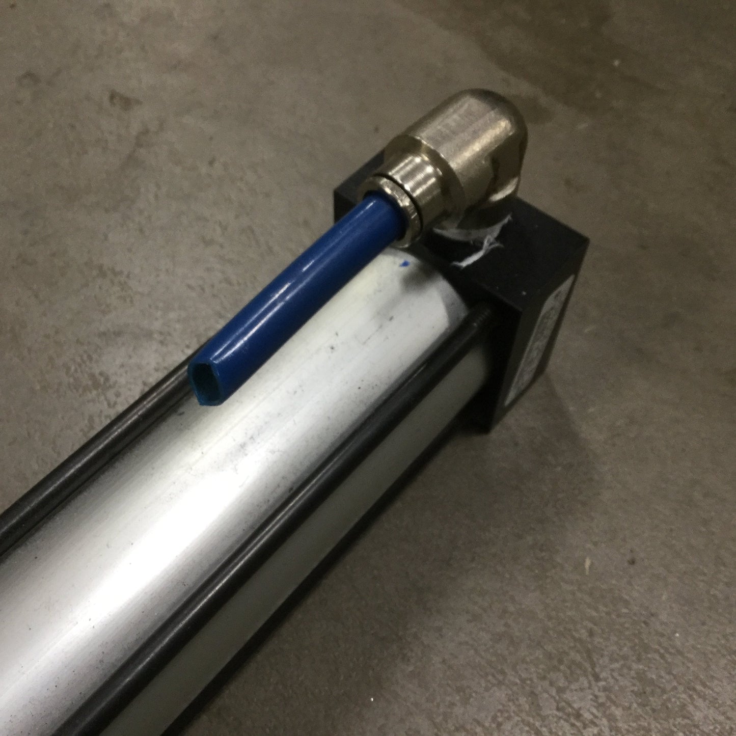 Used T-Mac S5-T1B-1.5X42.0-N-4-EE2-N Dual Acting Cylinder, 42" Stroke, 1/2" NPT