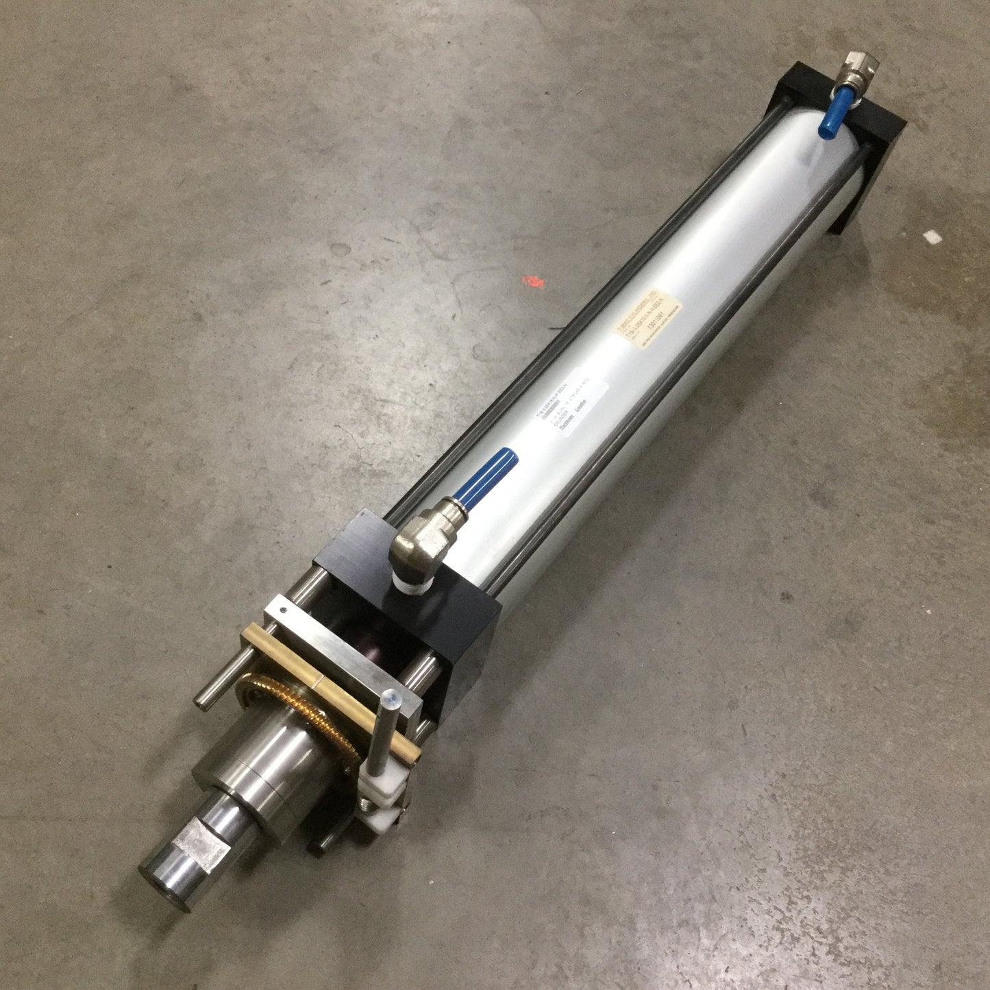 Used T-Mac T1B-3.25X18.0-N-4-EE2-N Dual Acting Cylinder, 18" Stroke, 3.25" Bore