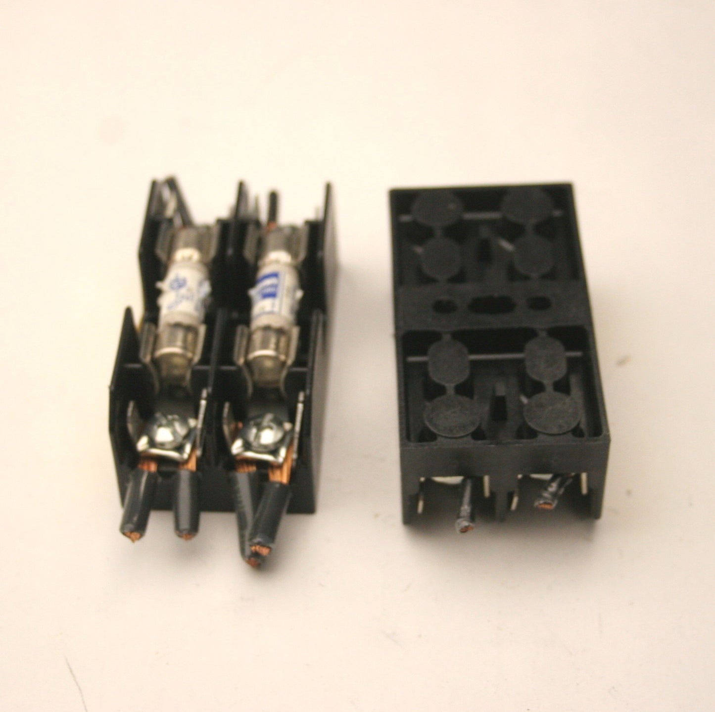 Used Lot of 2 Buss BM6032PQ Fuse Blocks, 30A, 600V, 2-Pole