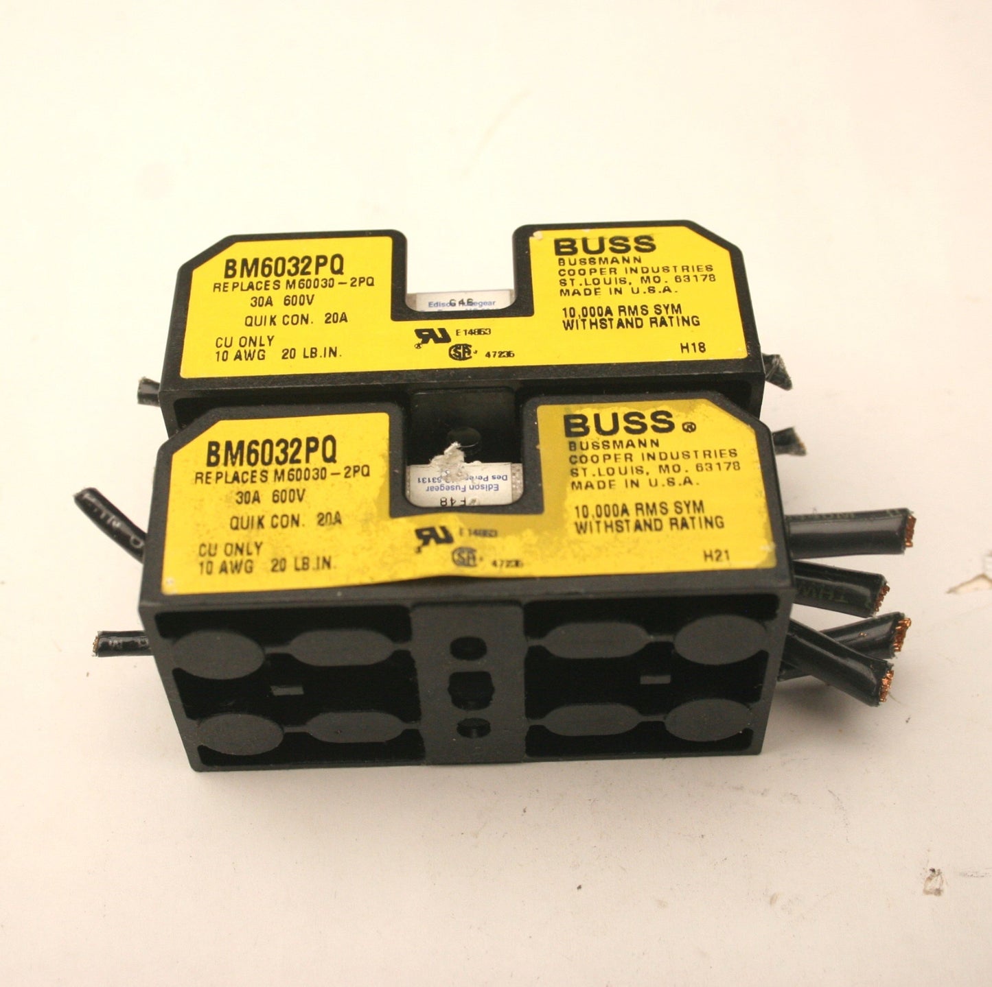 Used Lot of 2 Buss BM6032PQ Fuse Blocks, 30A, 600V, 2-Pole
