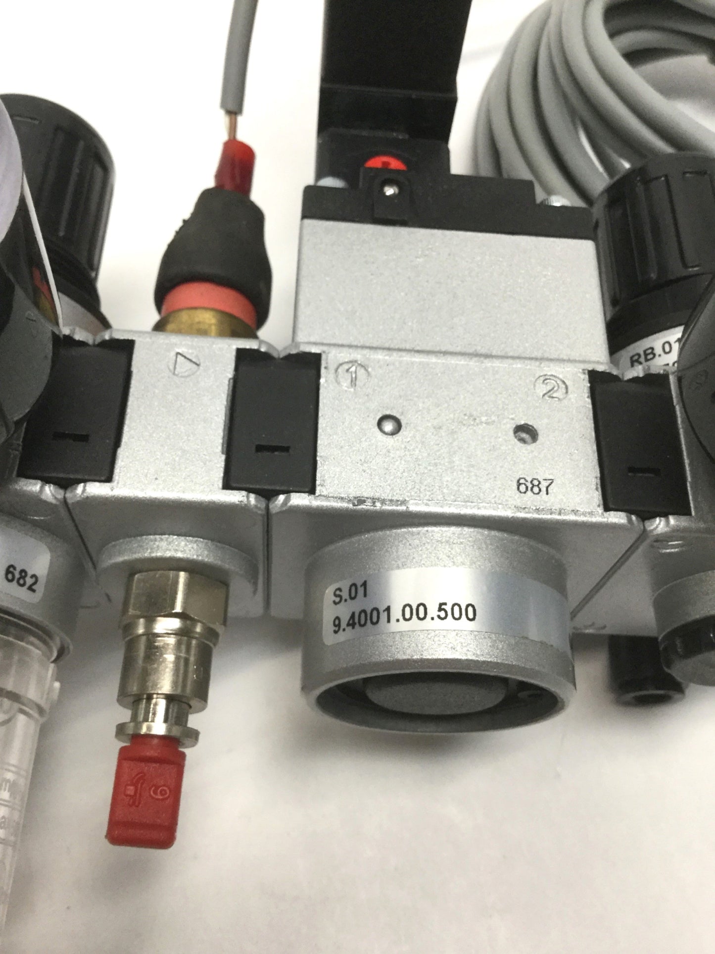 Used Knocks Multi-Fix Pneumatic Filter/Regulator, Lubricator, 24VDC Control Valve