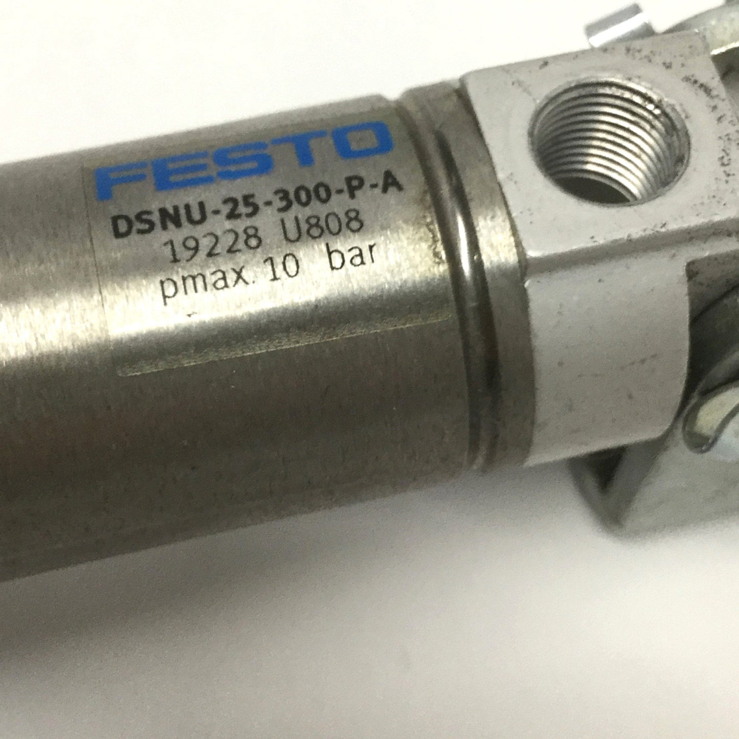 Used Festo DSNU-25-300-P-A Pneumatic Air Cylinder 25mm Bore, 300mm Stroke, 150psi