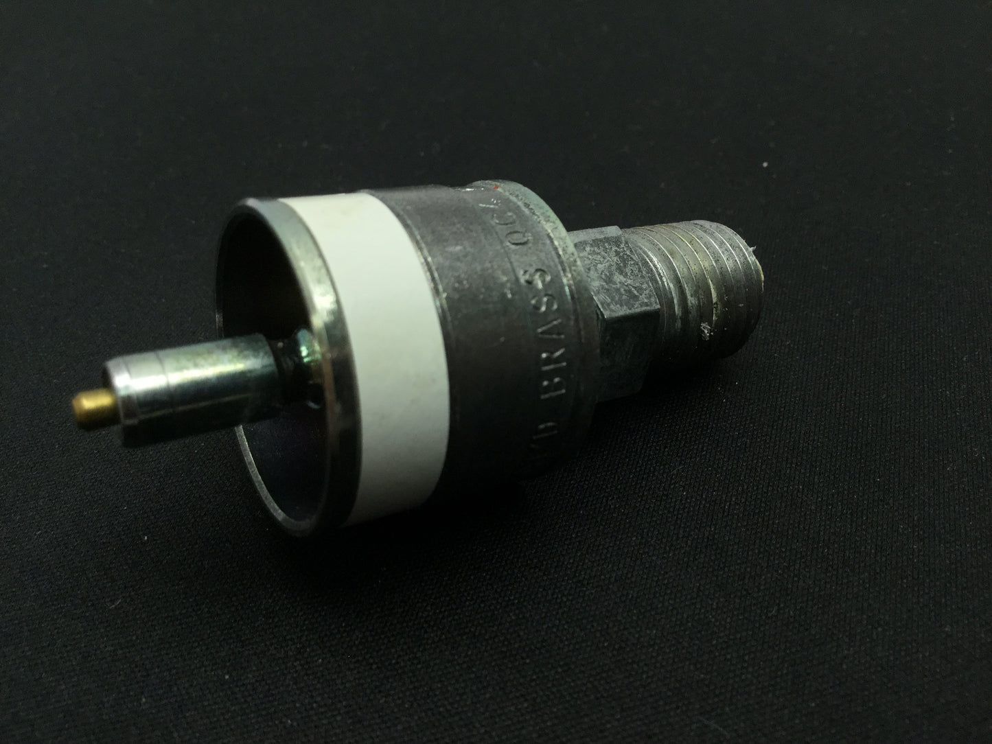 Used Swagelok B-QC4-B-4PMK6 Brass Insturment Quick Connect Body Valve 1/4" White Key