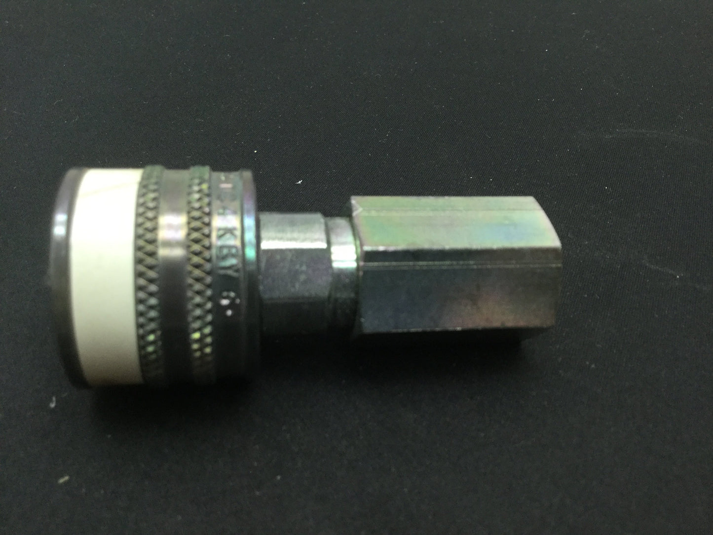 Used Swagelok B-QC4-B-4PFK6 Brass Insturment Quick Connect Body Valve 1/4" White Key