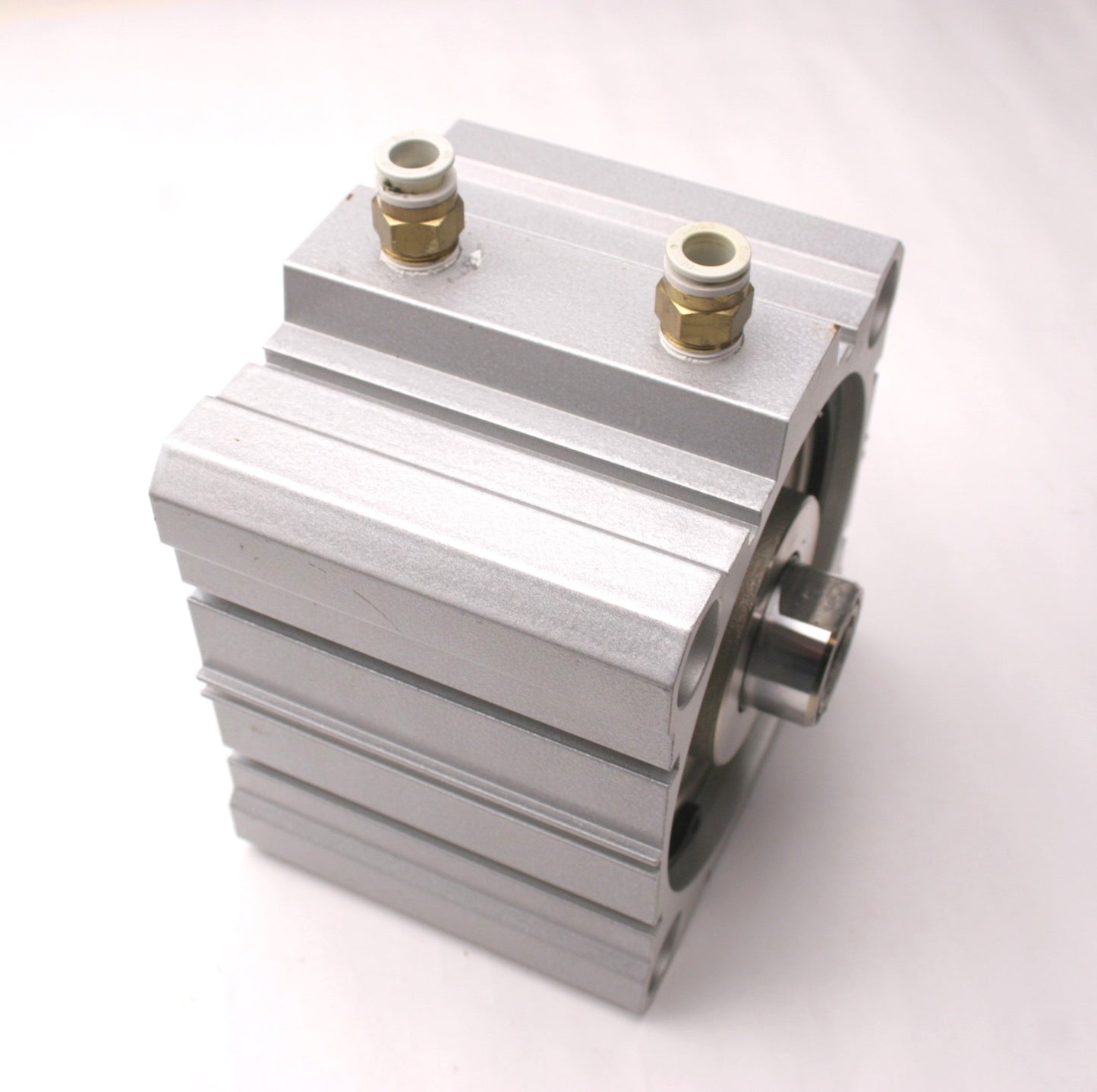 Used Pneumatic Cylinder, Double Acting, Bore: 5", Stroke: 1-1/8", 1/2" Thread