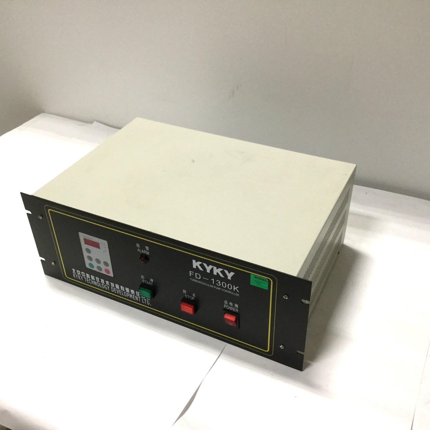 Used KYKY FD-1300K Turbomolecular Pump Controller FD-K 220VAC, Out: 400 Hz 800W