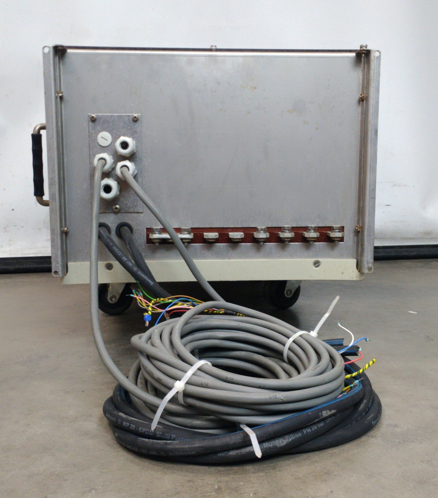 Used KIMO US6/KT2 PLC Controlled Power Supply, 6x 0-20VDC 10A, Ø3 220-480VAC 25A
