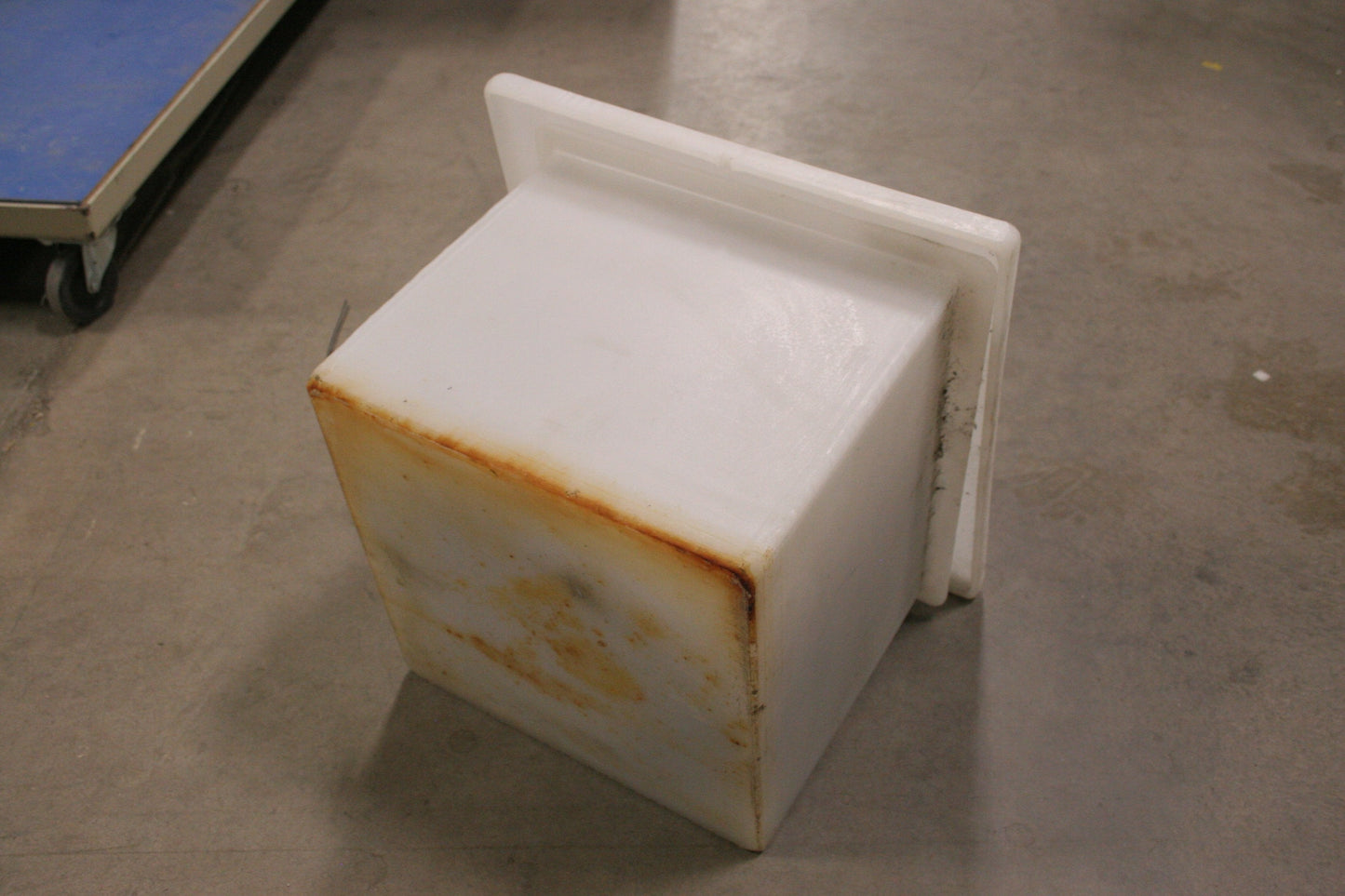 Used Bel-Art Heat Exchanger, 26 Coils, 3/4"-14, 3/4" Barb Fittings, Heat/Float Sensor