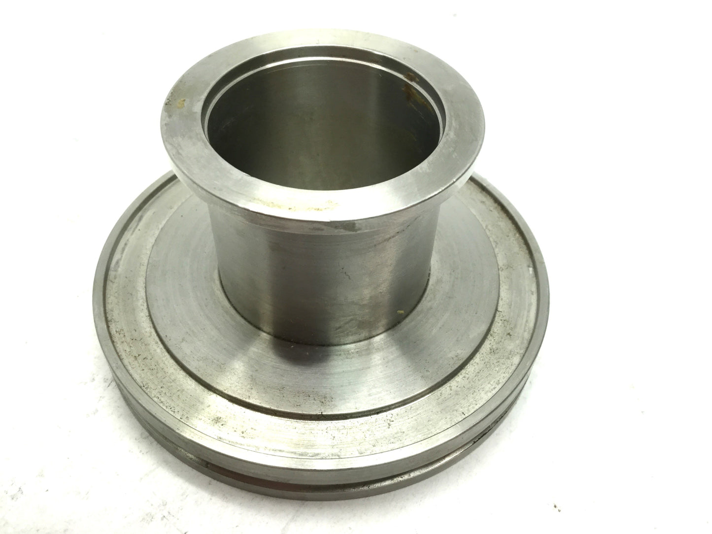 Used Vacuum Flanged Fitting Reducer NW63 to NW40-LP, ID: 38mm, OD1: 95mm, OD2: 54.9mm