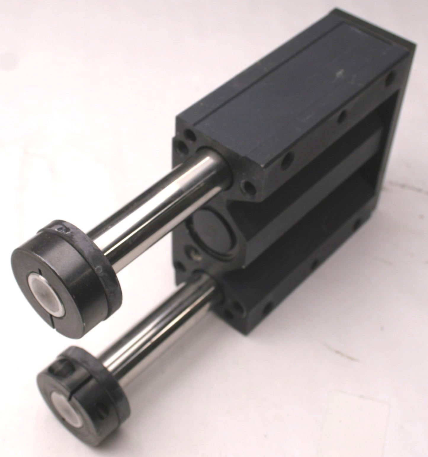 Used Parker SST32-751TK-A11 Pneumatic Slide Cylinder, 1/8"NPT Stroke: 3" Max PSI: 145
