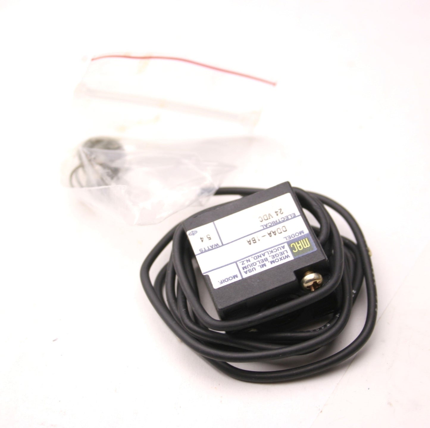Used MAC DDAA-1BA Solenoid For MAC Valve, Voltage: 24VDC, Power: 5.4W