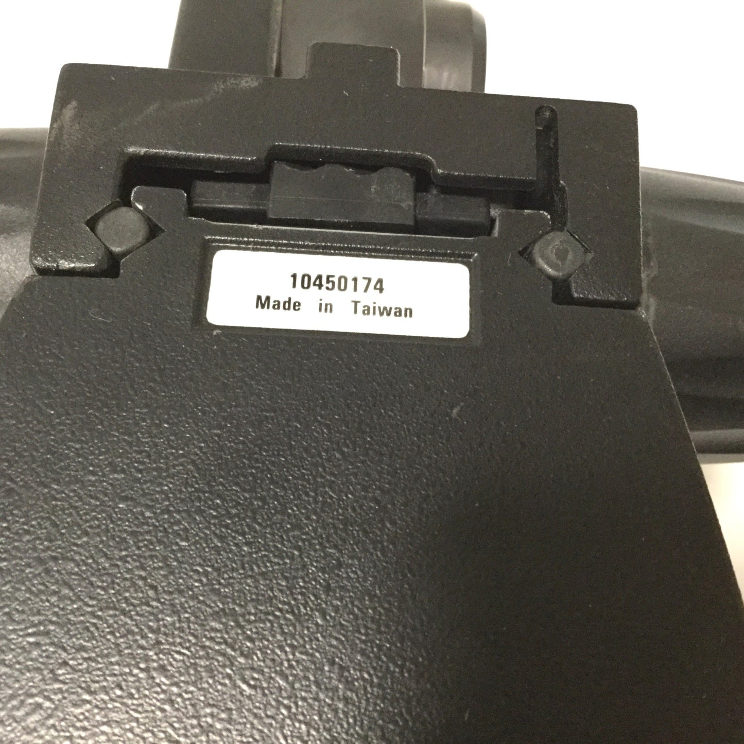 Used Leica 10450174 Focus Adjuster, Travel: 3.75", Holder ID: 3", With 19.5" Arm