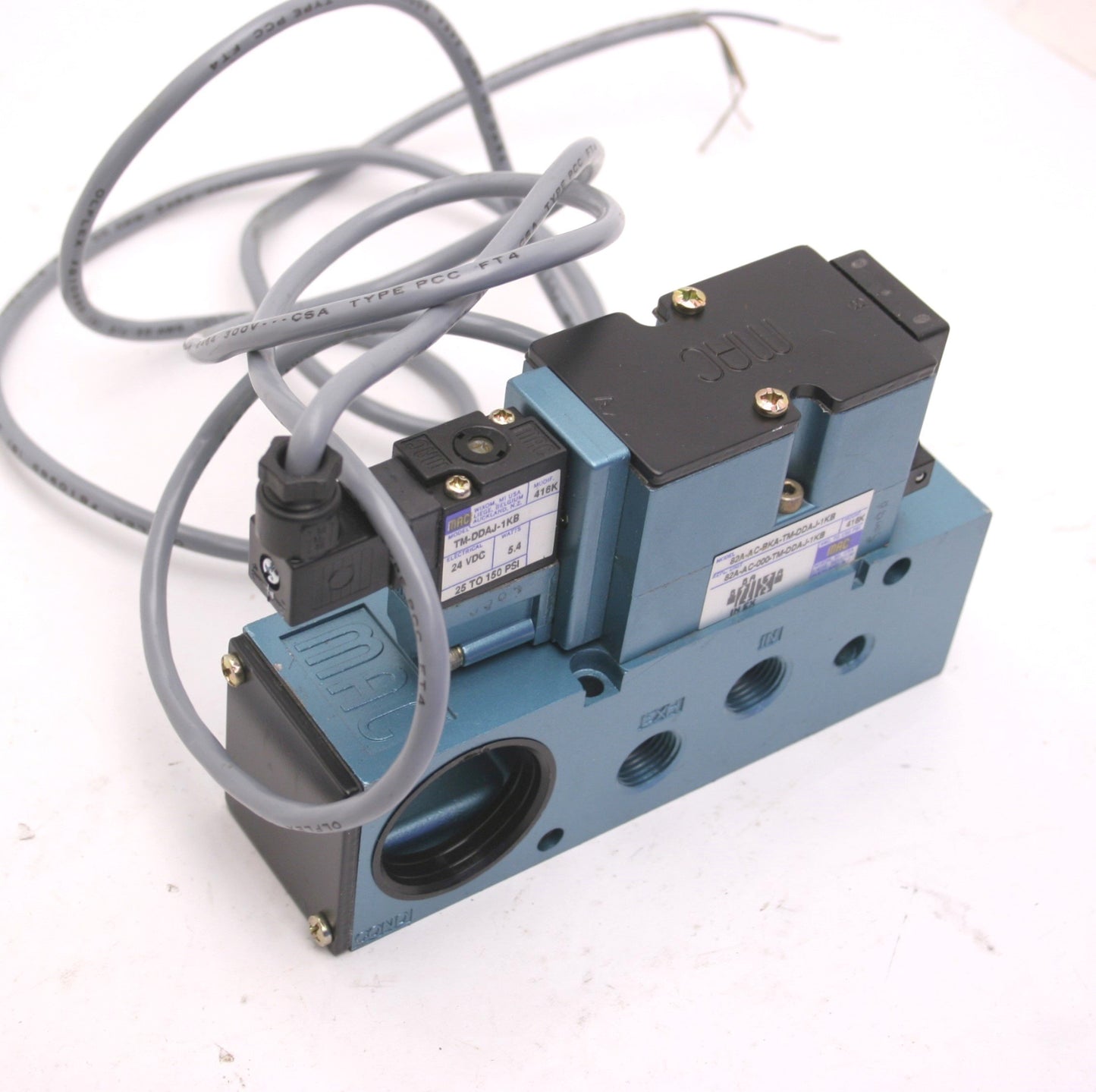 Used MAC 82A-AC-BKA-TM-DDAJ-1KB 4-Way Solenoid Piloted Spool Valve 150PSI Max 1/4"NPT