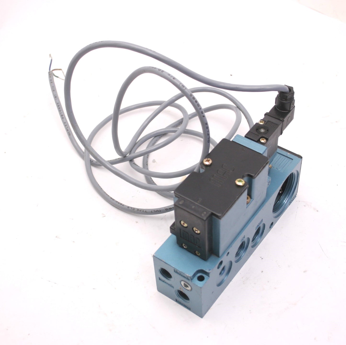 Used MAC 82A-AC-BKA-TM-DDAJ-1KB 4-Way Solenoid Piloted Spool Valve 150PSI Max 1/4"NPT