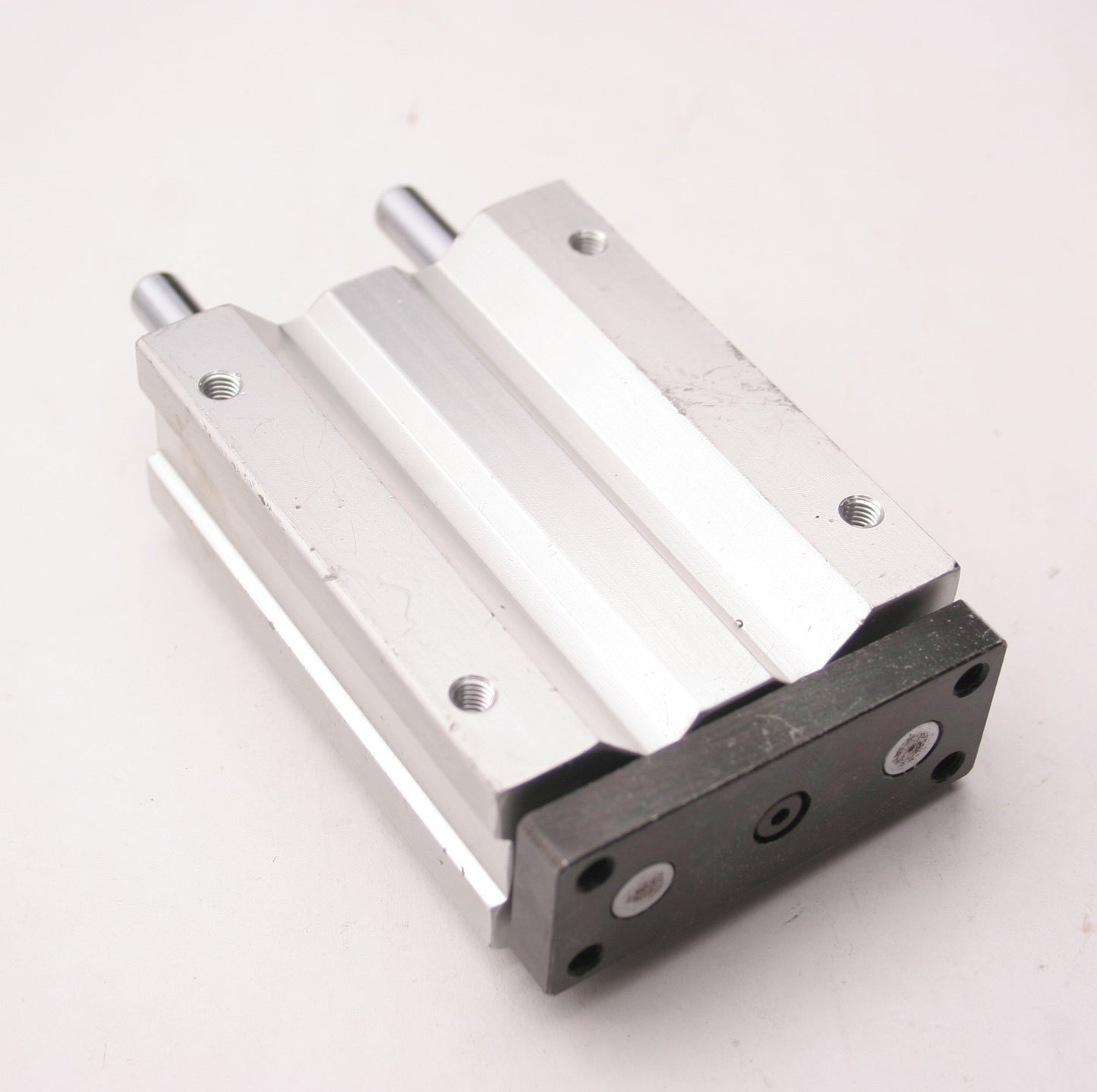 Used SMC MGQL16-50-Y59BS Pneumatic Guided Cylinder 16mm Bore, 50mm Stroke, 145psi