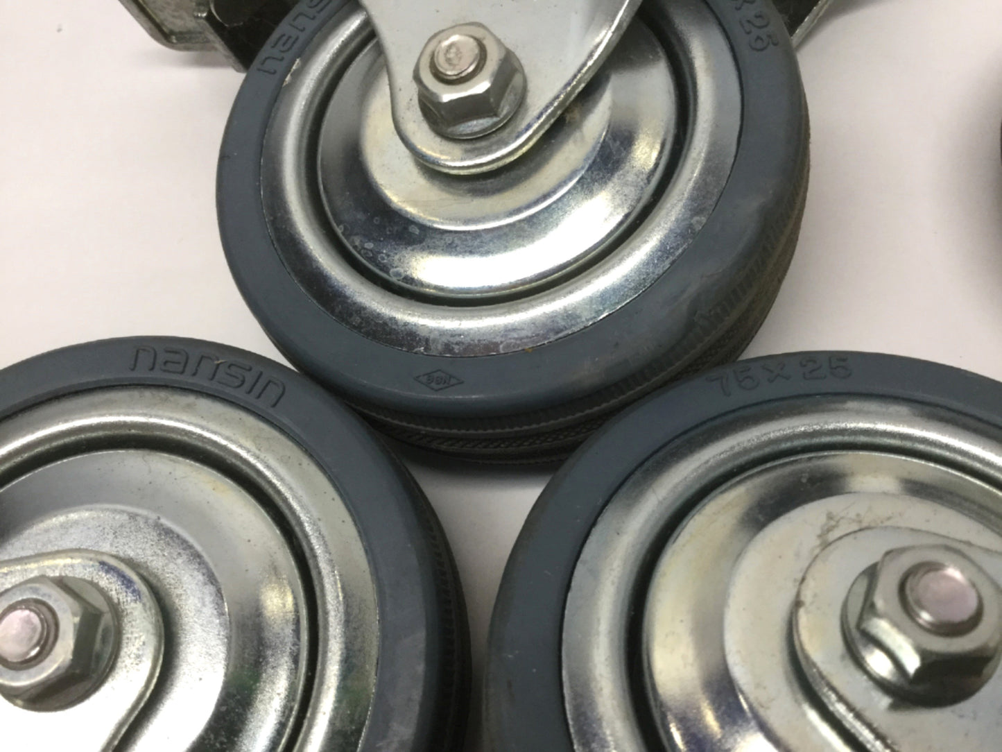 Used Lot of 4 Nansin S-75 Swivel Wheel Caster Ø75 x 25mm (3"x1") 135lb Load Capacity