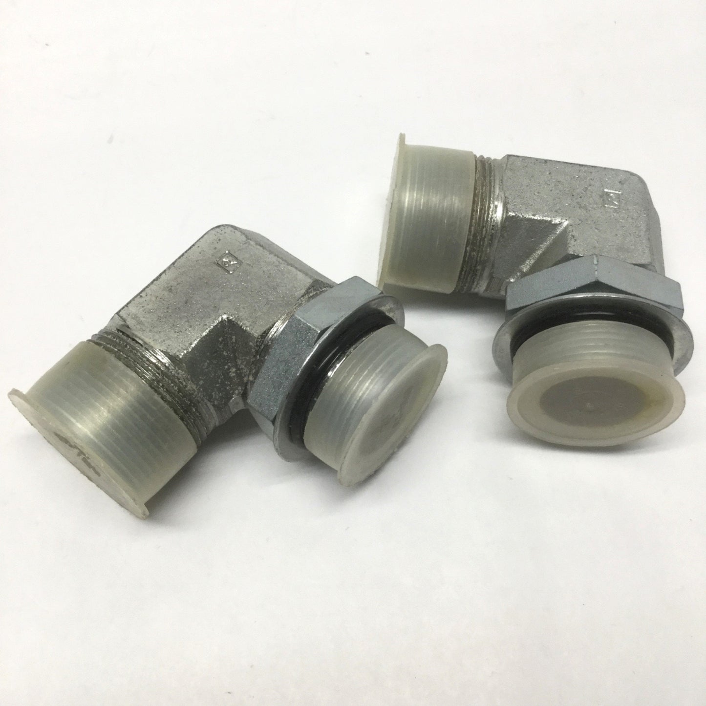 New – Open box Lot of 2 6806-20-20 Hydraulic Pipe Fittings 90° Male Elbow 1-1/4" NPT to SAE ORB