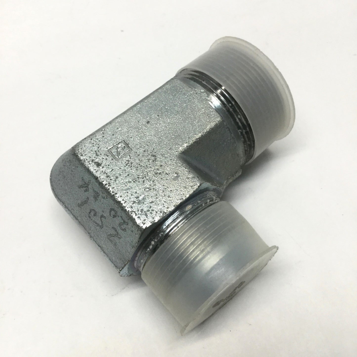 New – Open box 2501-20-24 Hydraulic Fitting 90° Male Elbow 1-1/2" NPT x 1-1/4" JIC 37° Flare