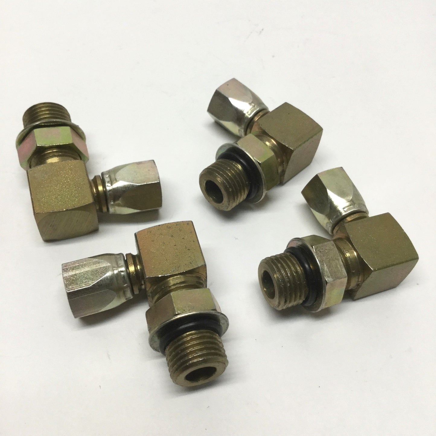 New – Open box Lot of 4 6809-06-04 Hydraulic 90° Elbow 1/4" JIC 37° Flare Swivel x 3/8 Male ORB