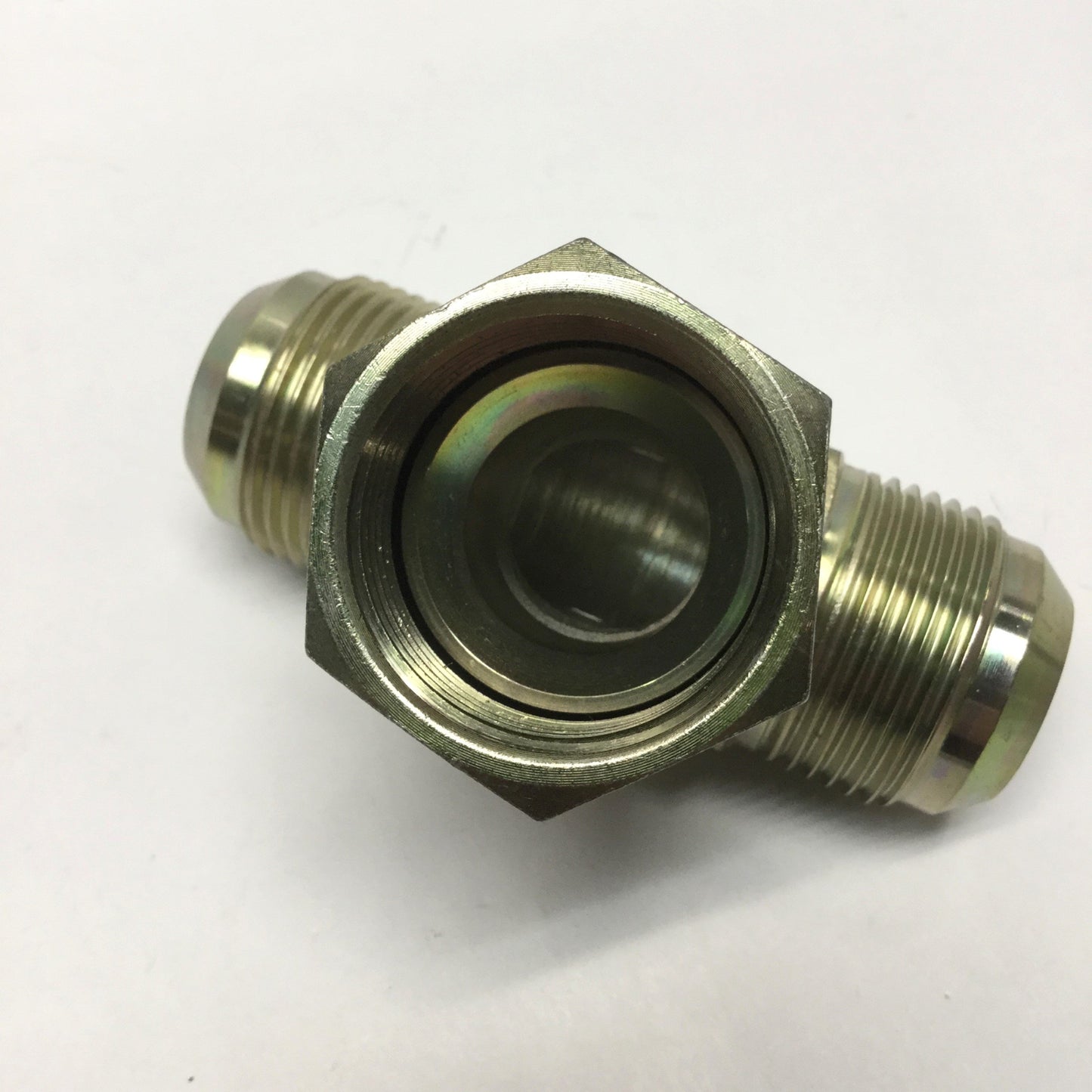New – Open box 6600-16-16-16 Hydraulic Branch Tee 1" JIC 37° Female Swivel Nut x Male Flare