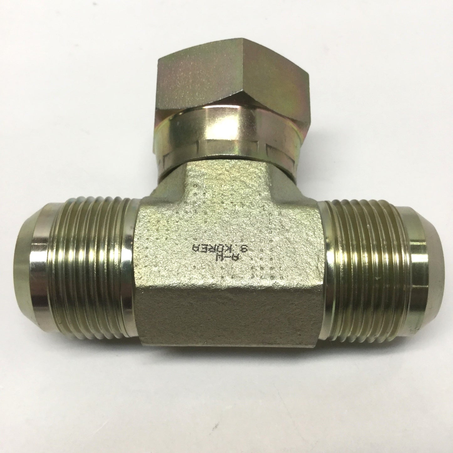 New – Open box 6600-16-16-16 Hydraulic Branch Tee 1" JIC 37° Female Swivel Nut x Male Flare