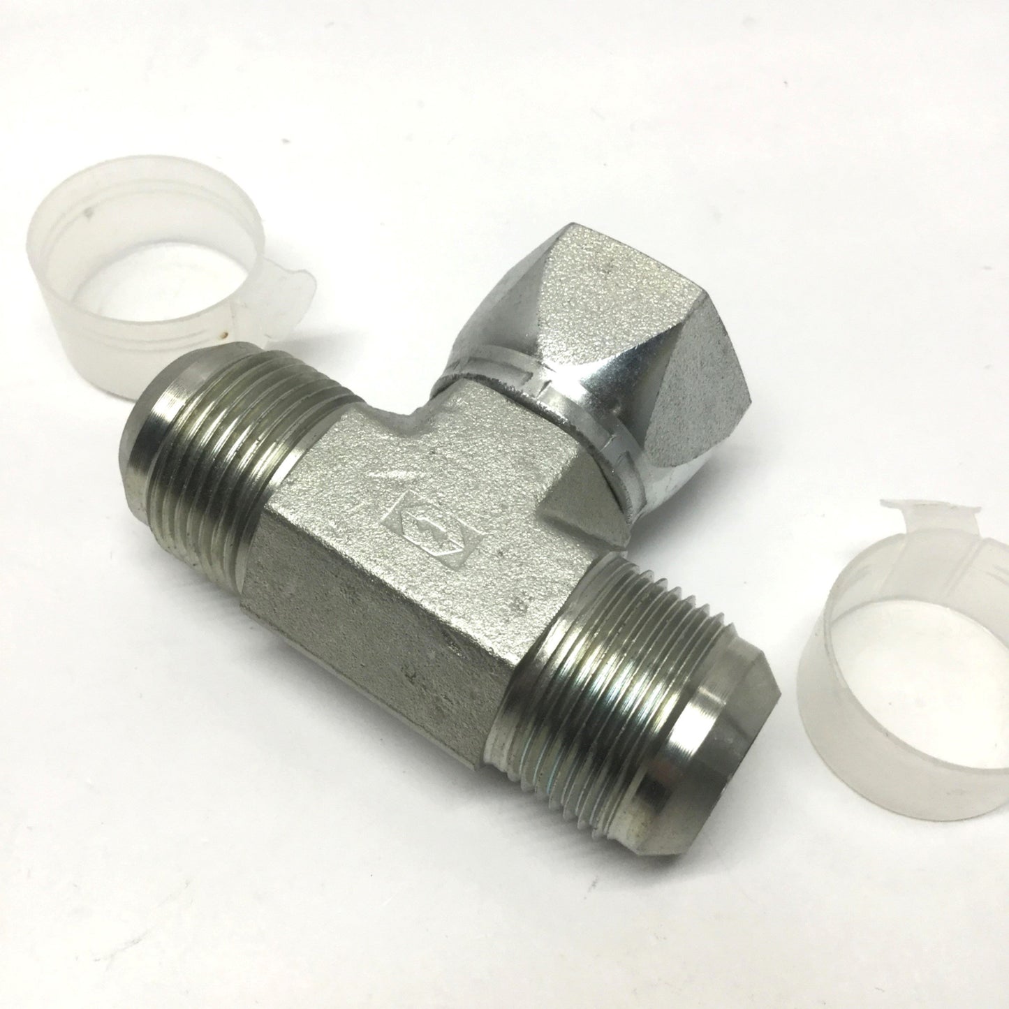 New – Open box 6600-16-16-16 Hydraulic Branch Tee 1" JIC 37° Female Swivel Nut to Male Flares