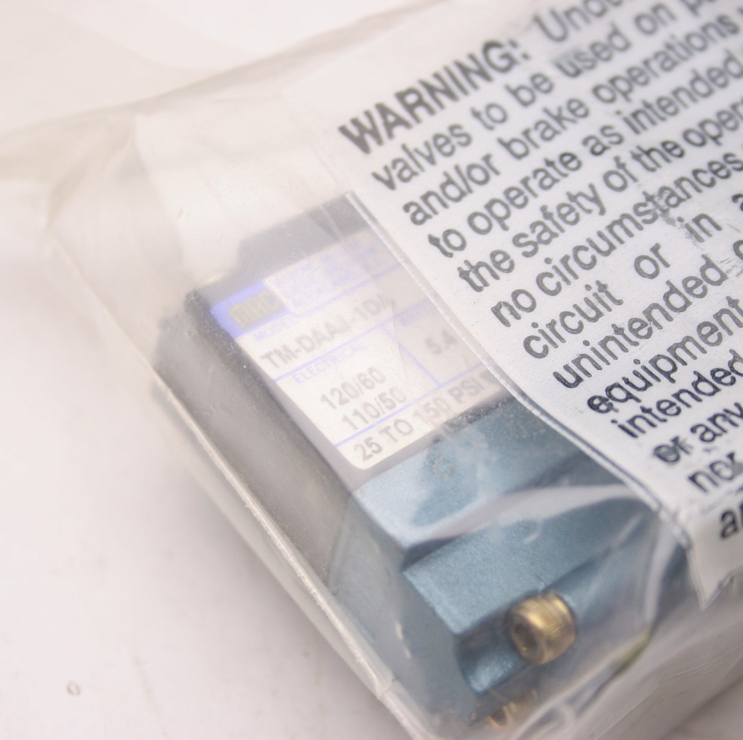 New – Open box MAC 82A-JC-000-TM-DAAP-0DA Solenoid Valve, 5.4W, 110/120VAC, 25-150PSI