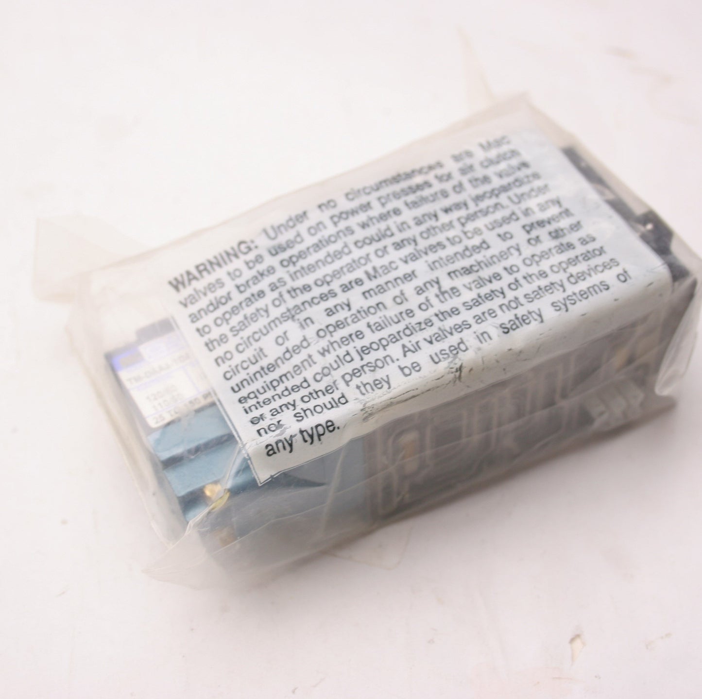 New – Open box MAC 82A-JC-000-TM-DAAP-0DA Solenoid Valve, 5.4W, 110/120VAC, 25-150PSI