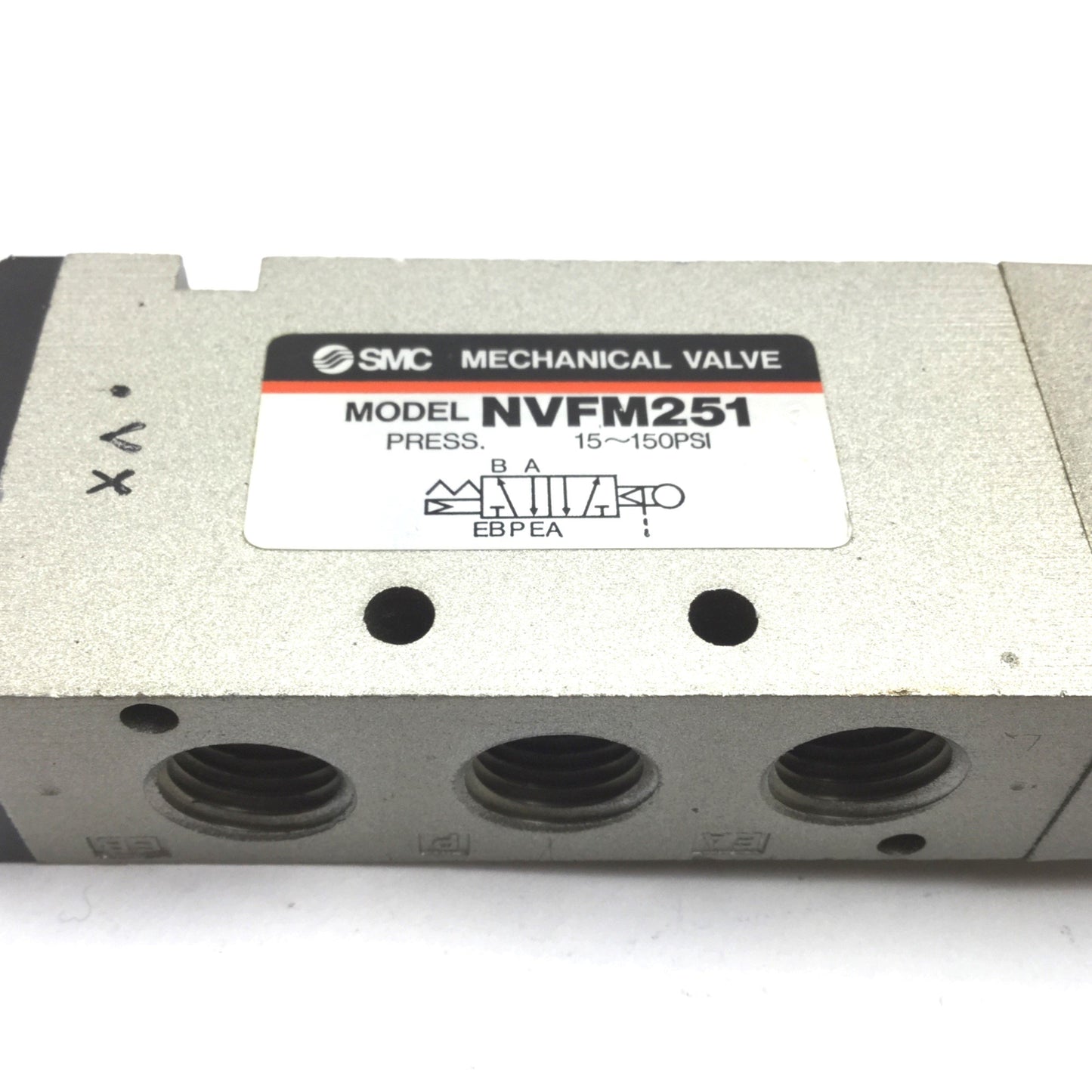 New – Open box SMC NVFM251 Mechanical Valve, 2-Position Selector, 5-Port, 1/4" NPT, 15-150psi