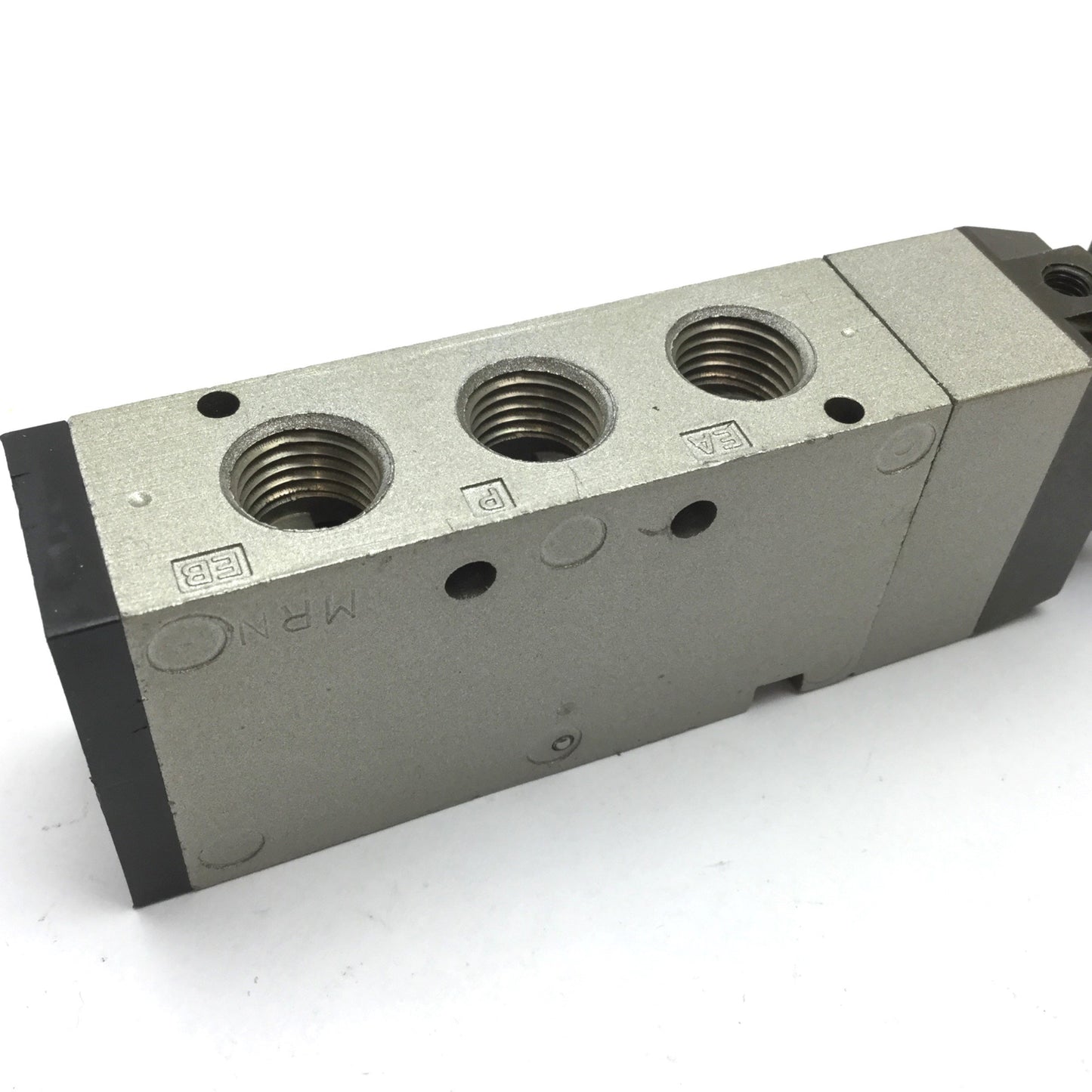 New – Open box SMC NVFM251 Mechanical Valve, 2-Position Selector, 5-Port, 1/4" NPT, 15-150psi