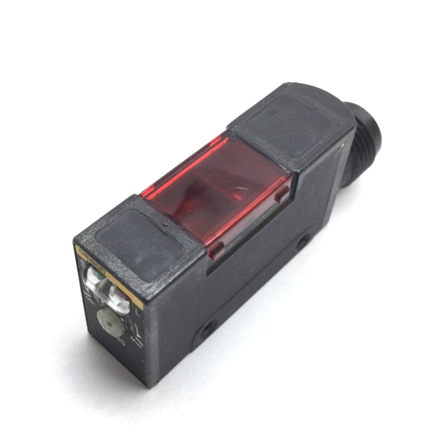 New Other Omron E3S-AD68 Photoelectric Reflective Sensor, Range 100mm, Supply 10-30VDC