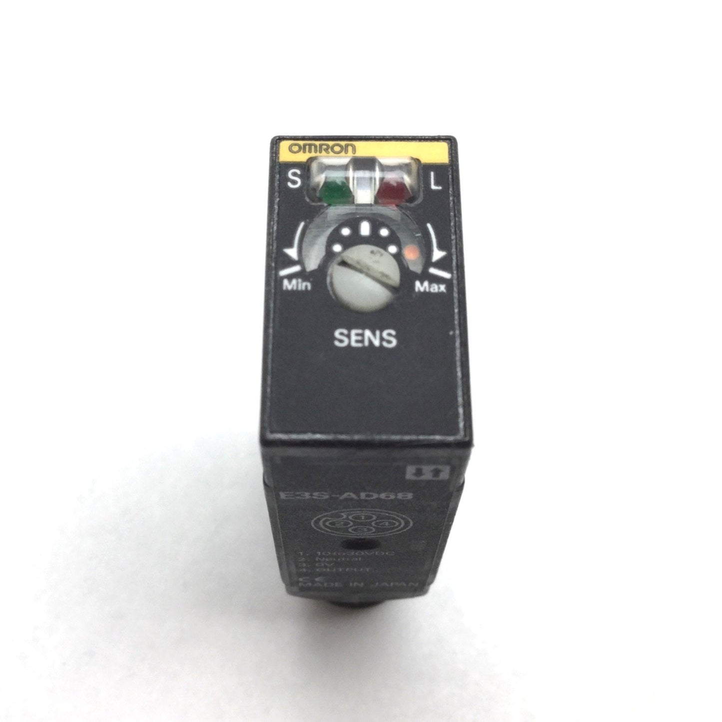 New Other Omron E3S-AD68 Photoelectric Reflective Sensor, Range 100mm, Supply 10-30VDC