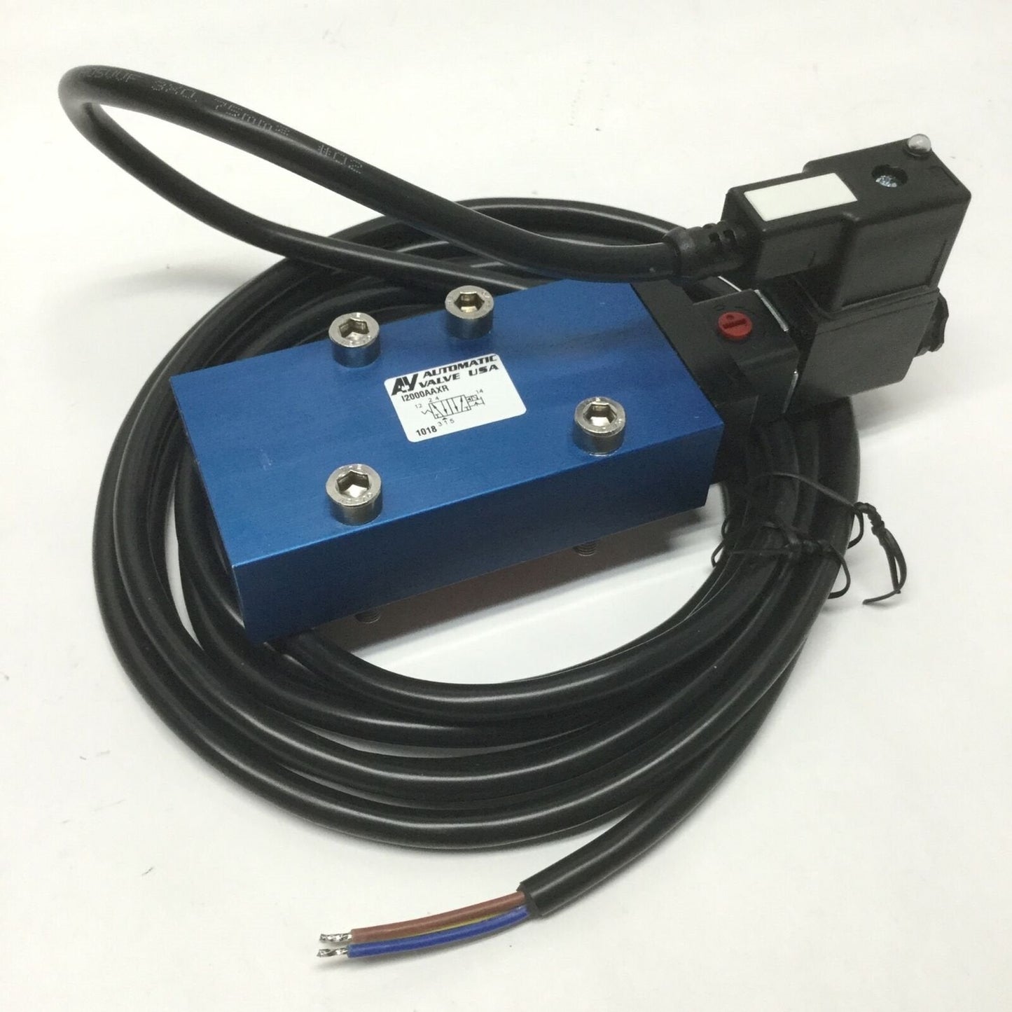 New – Open box Automatic I2000AAXR Pneumatic Solenoid Valve, 5-Port 2-Position, 24VDC Coil