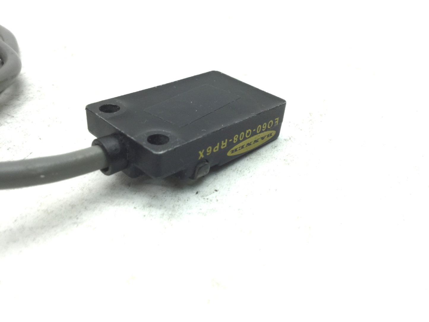 Used Banner EO60-Q08-RP6X Photoelectric Sensor Receiver 24VDC PNP Range 510 mm (20")