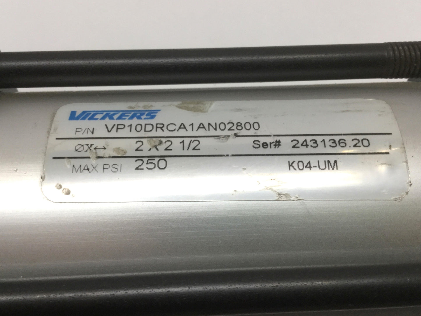 New – Open box Vickers VP10DRCA1AN 02800 Air / Hydraulic Cylinder 2" Bore, 2.5" Stroke, 250psi