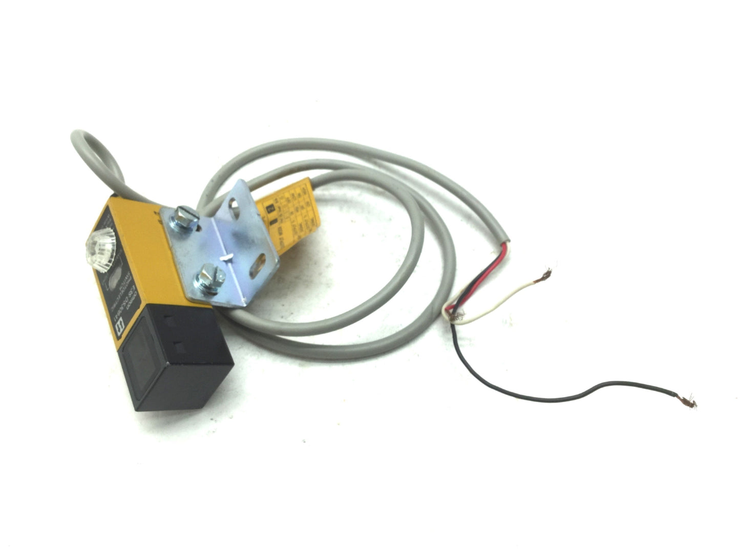 Used Omron E3S-DS30B41 Photoelectric Vertical Sensor Diffuse Reflective, 30cm, PNP