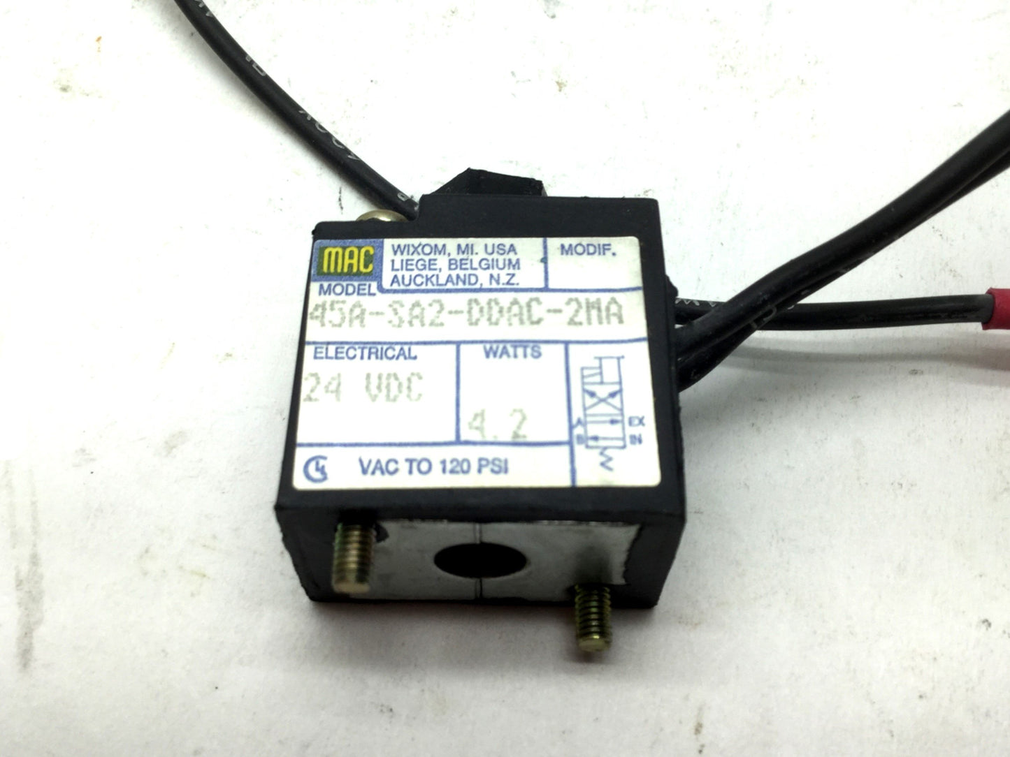 Used Mac 2x 45A-SA2-DDAA-2MA & 2x 45A-TA2-DDAA-1BA Solenoid Valves 24VDC 1/8" NPT